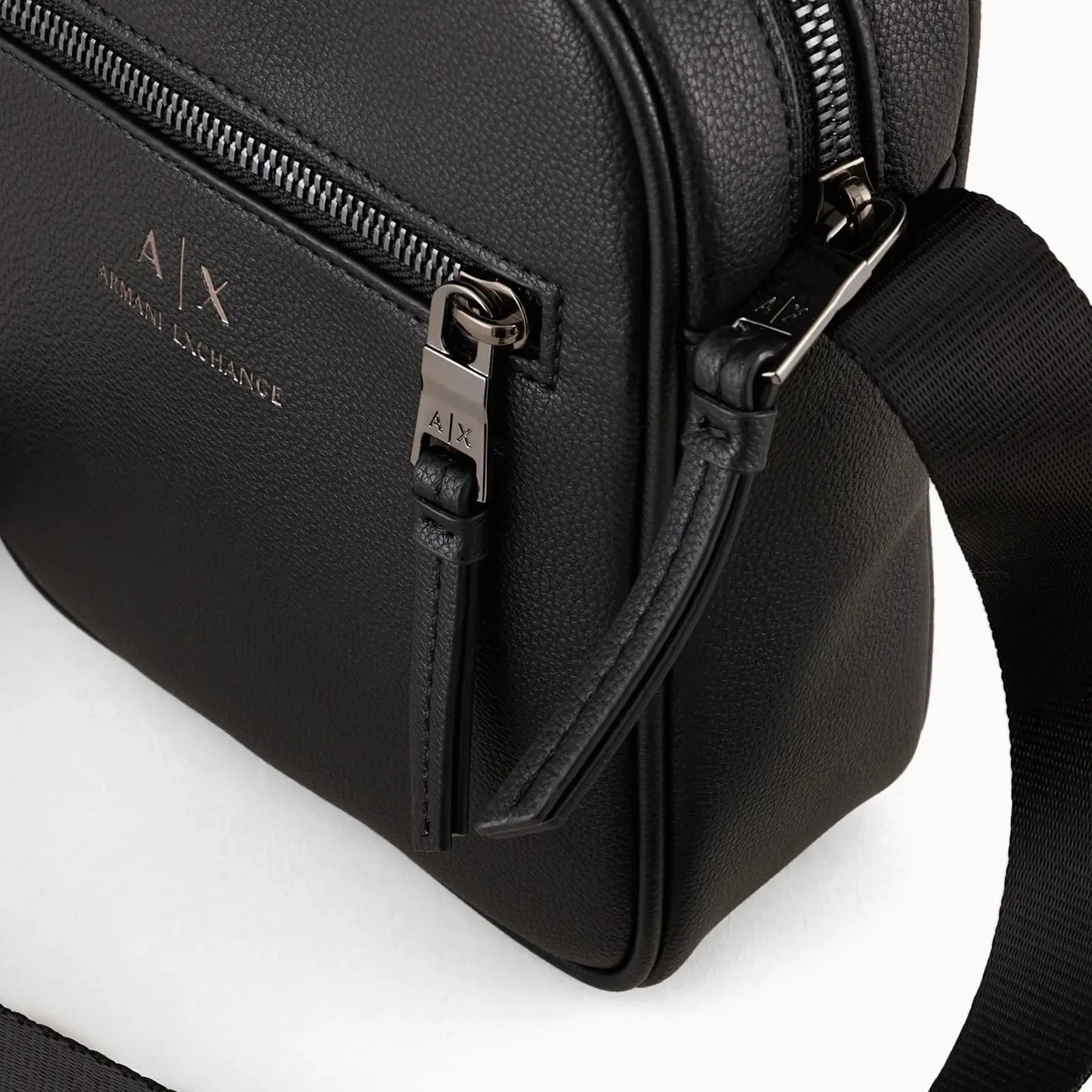 Geantă Armani Exchange Crossbody