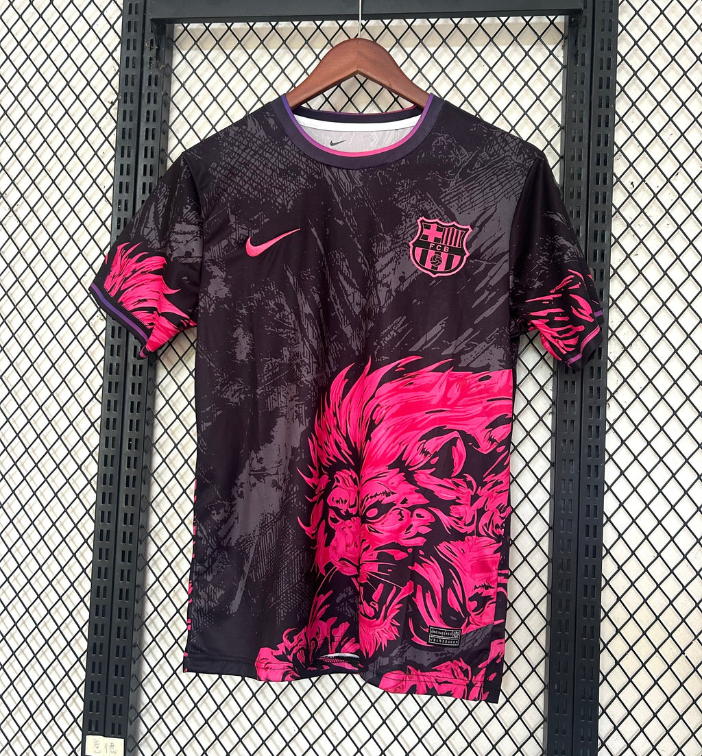 🟣⚫ FC Barcelona Lion Edition Jersey (Pink Strike)