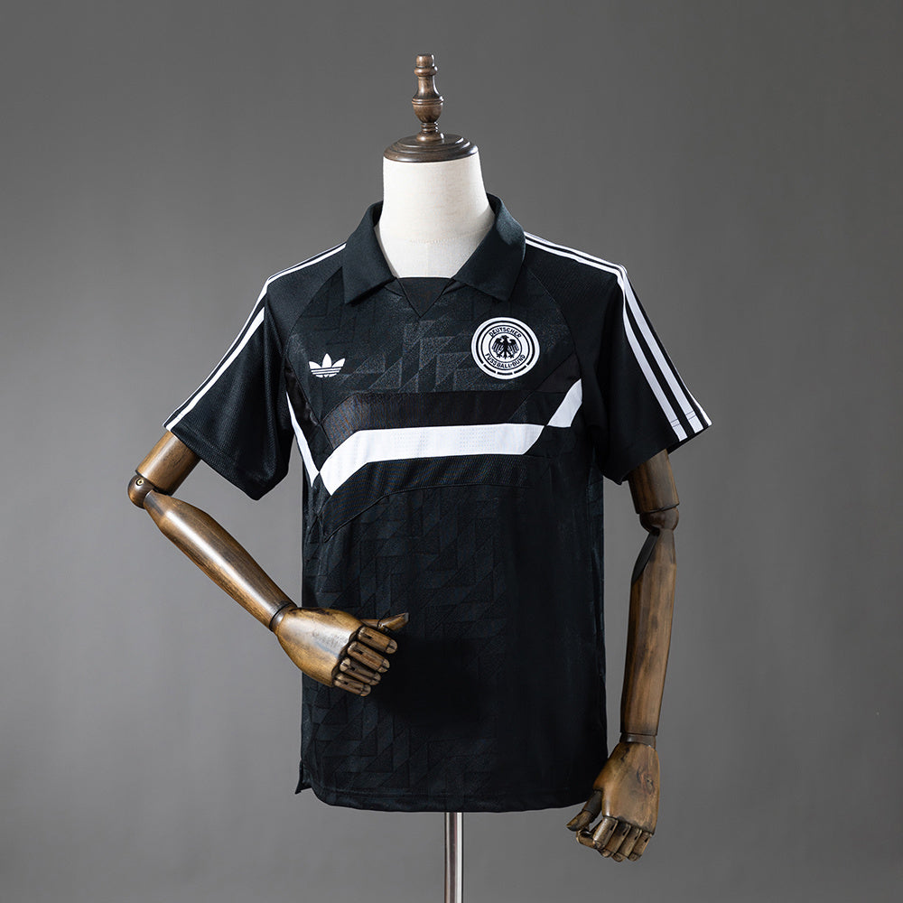 🇩🇪 Germany Retro Black Kit