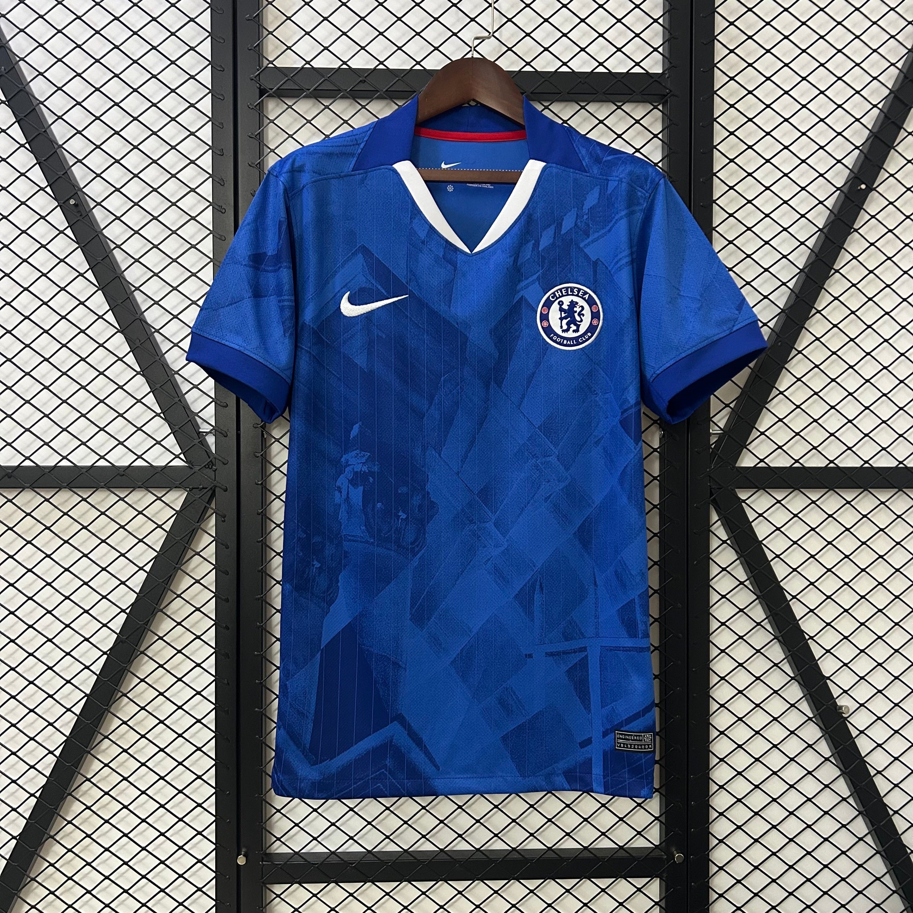 🔵 Chelsea Classic Home Jersey (Retro Collar Edition)