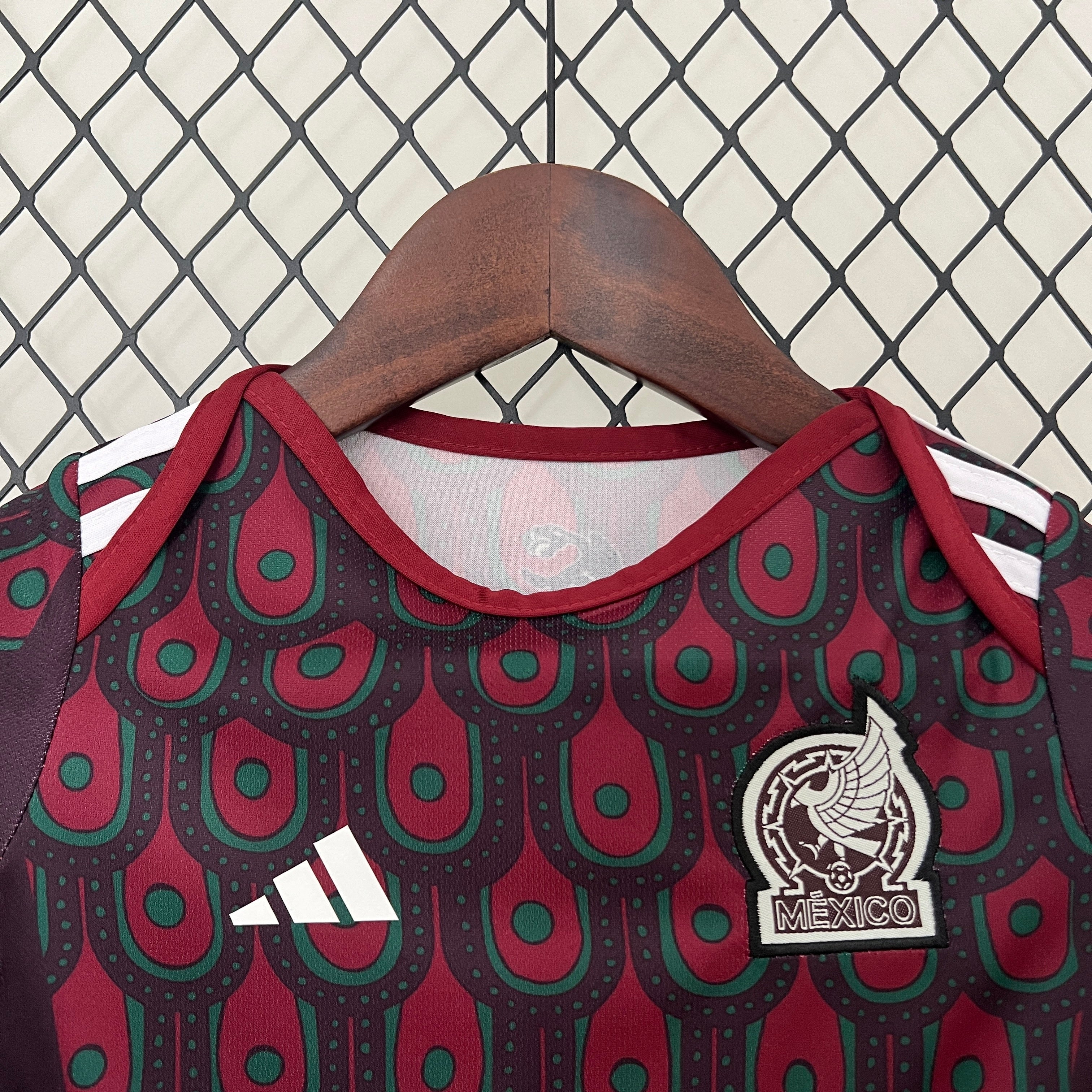 🇲🇽 Mexico Baby Bodysuit (Retro Pattern)